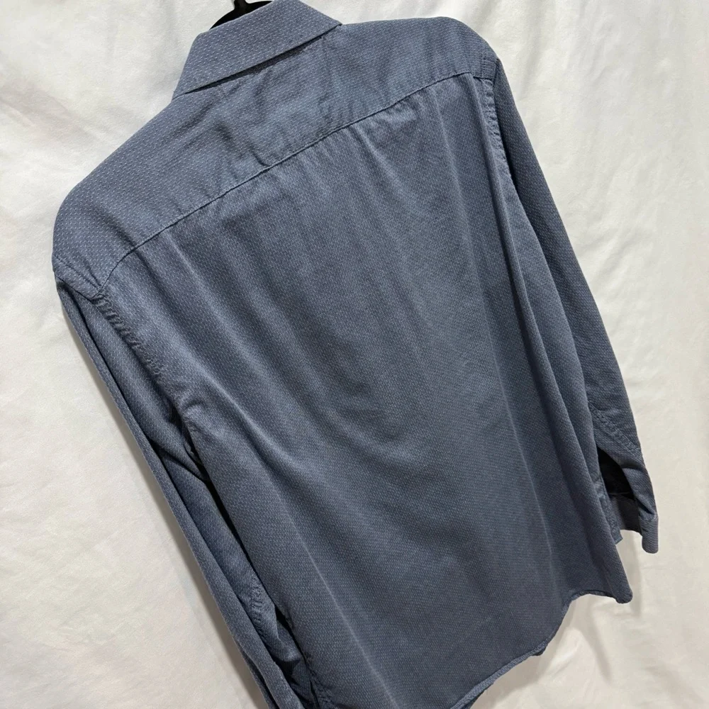 Banana Republic Medium Stretch Soft-Wash Textured Button Up Shirt Casual‎ Smart